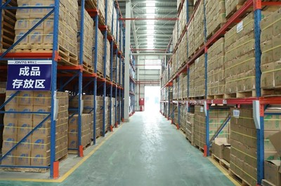 走進集泰股份“綠色工廠” 強化管理創(chuàng)新，硬實力與軟實力兼?zhèn)涞膫}儲物流實踐